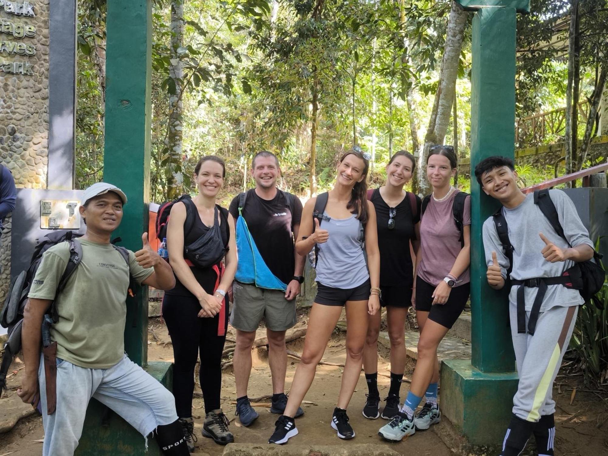 Sama Sama Homestay & Trekking Only Stay Here Book Trekking With Us Bukit Lawang Exterior foto